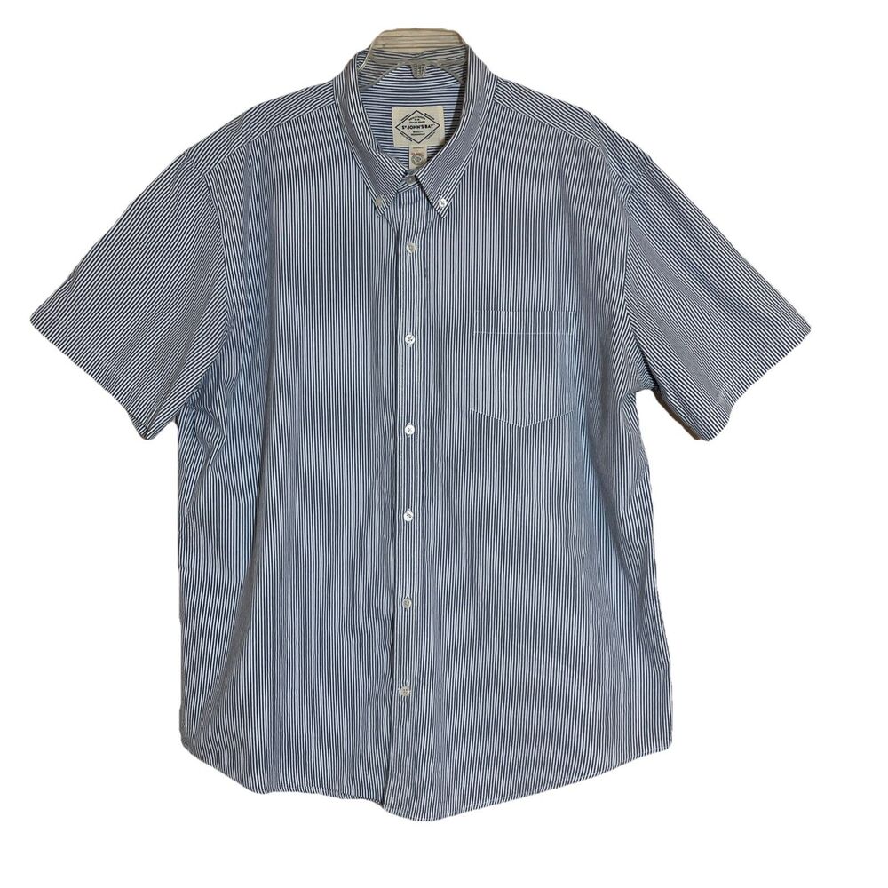 St. John's Bay Seersucker Shirt Men's XXL Blue White Button Up Short Sleeve EUC